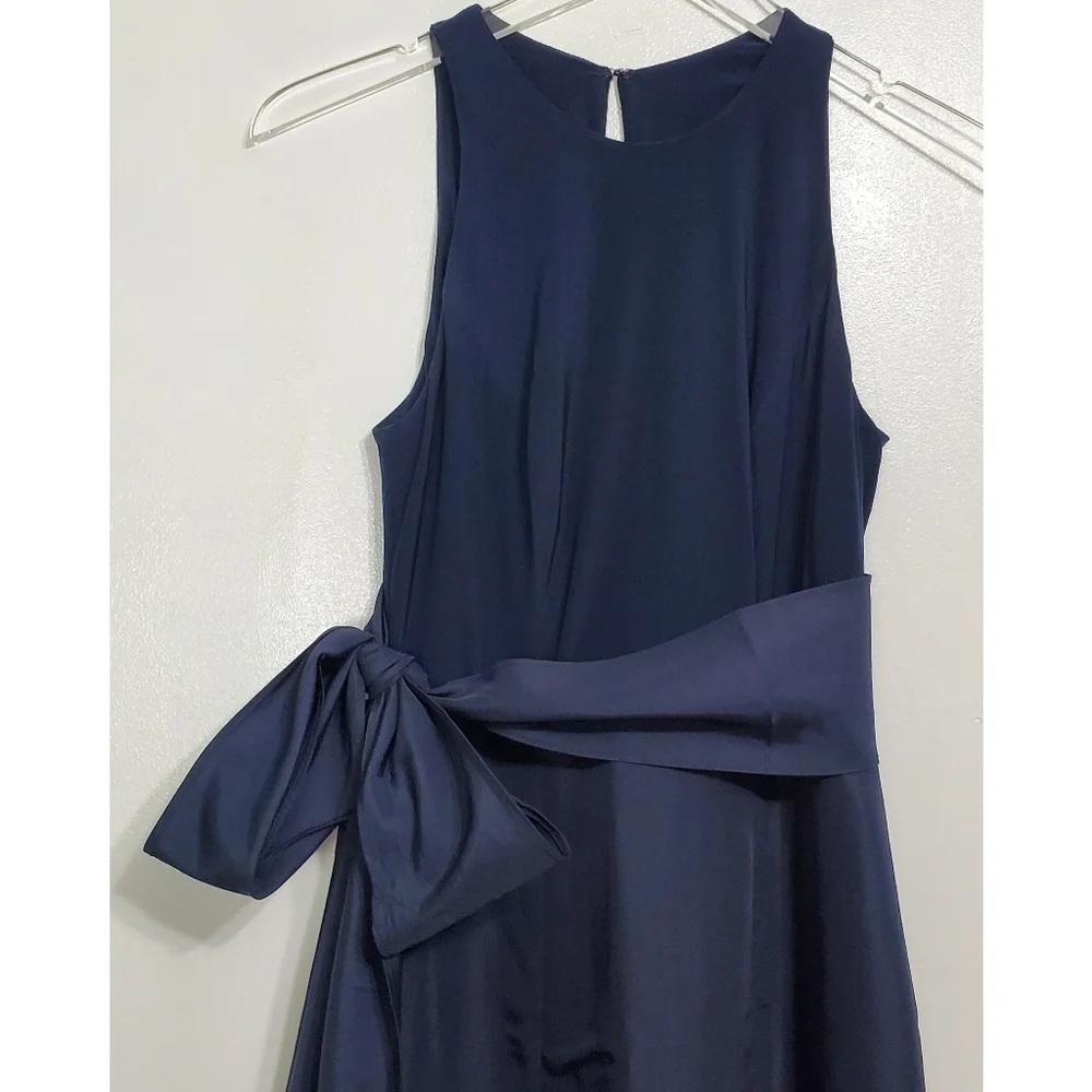 Sleeveless Navy Bow-Waist Evening Dress - Picture 3 of 14